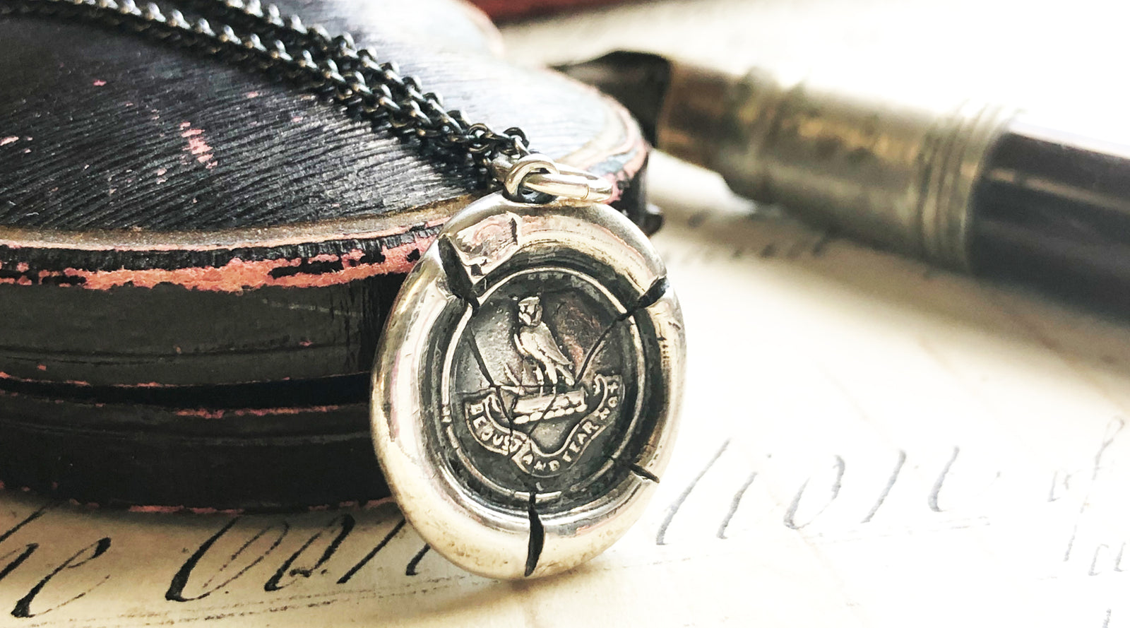 The Ultimate Meaningful Gift Guide for Thoughtful Gift Givers