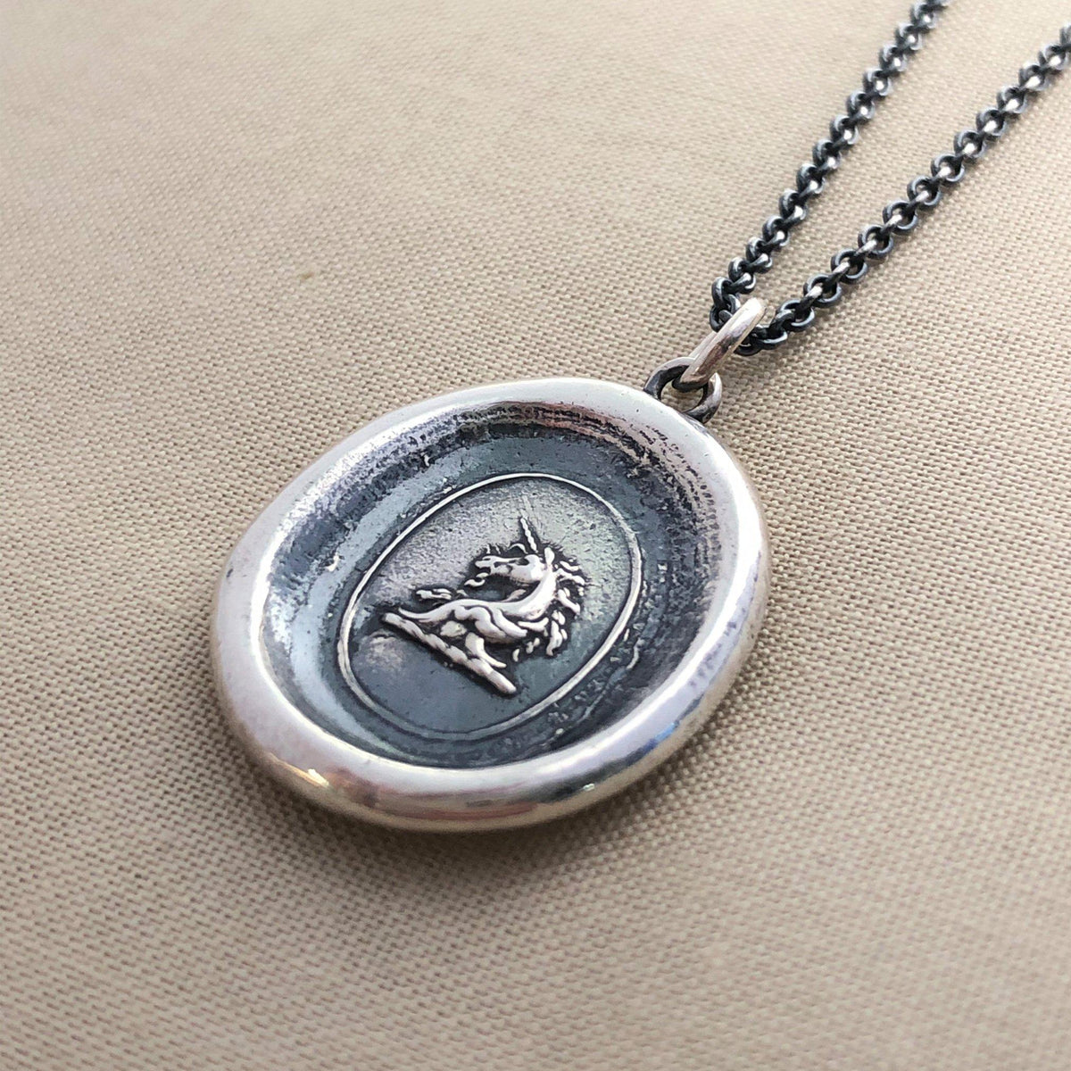 Unicorn wax seal close 