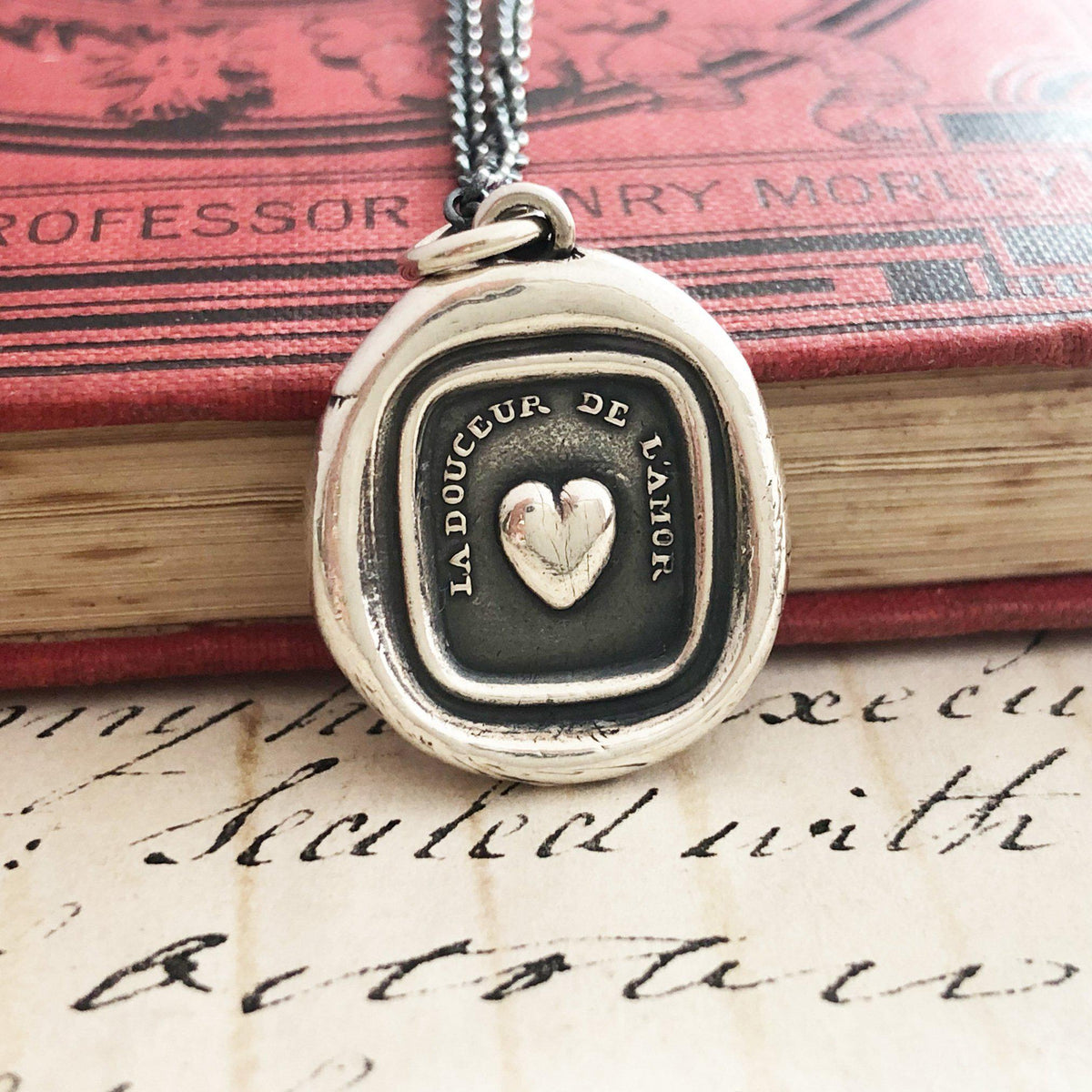heart wax seal  dark chain